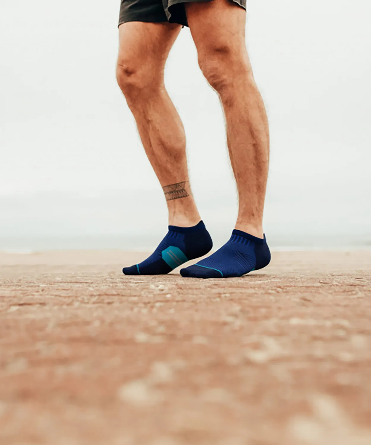 Accelerate Max Cushion Socks