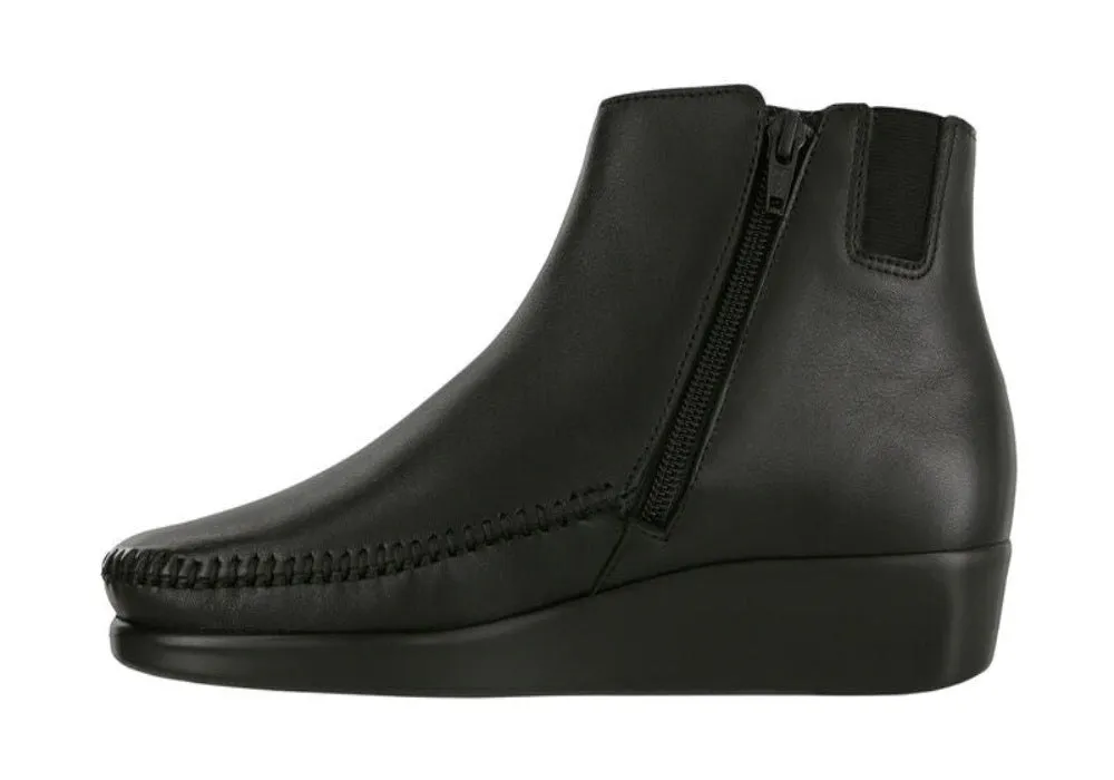 SAS Women's Jade Low Zip Boot Black