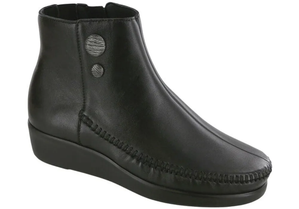 SAS Women's Jade Low Zip Boot Black